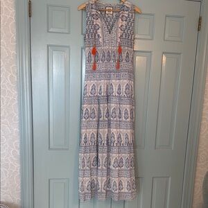 Blue and White V-Neck Sleeveless Maxi Sundress